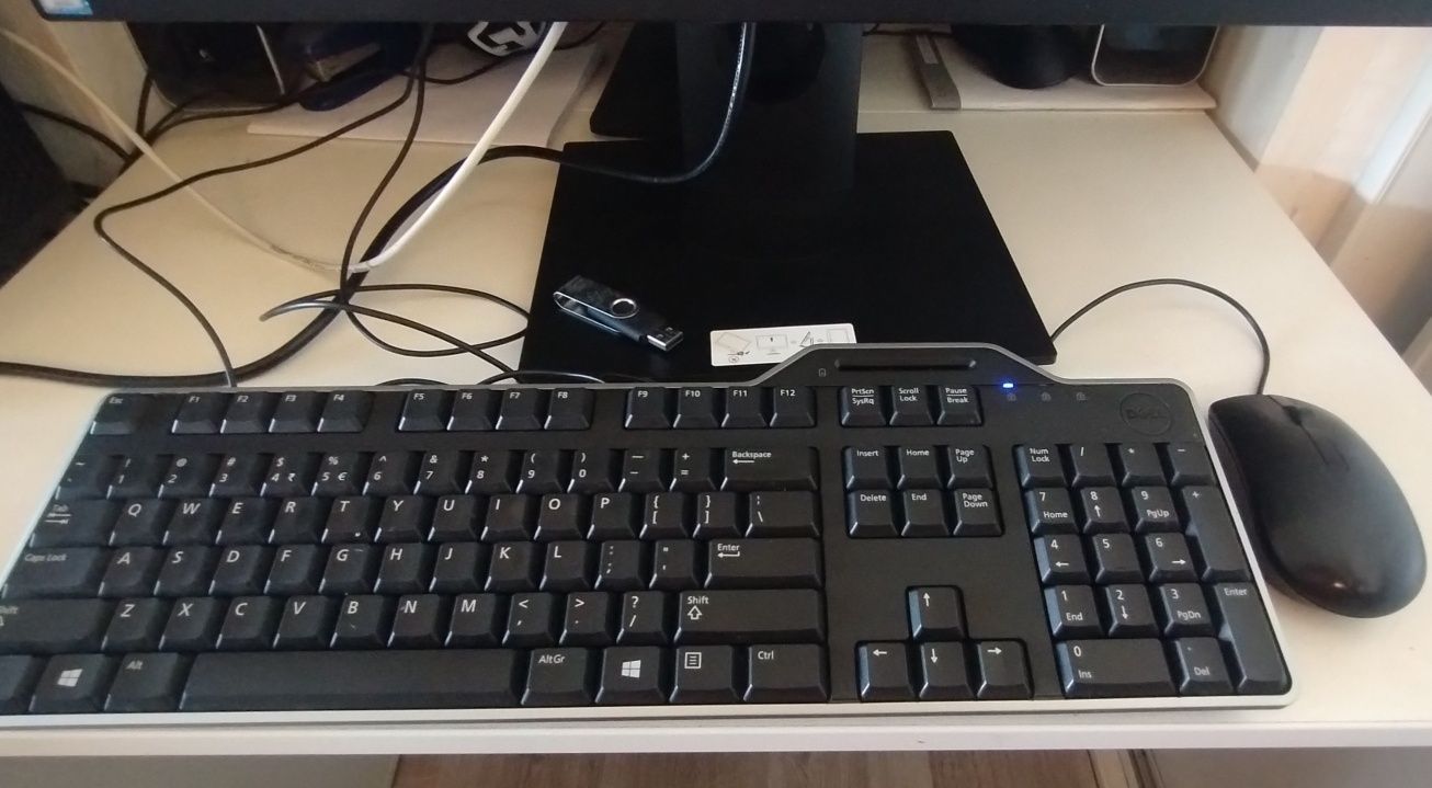 Komputer Dell 7450 AIO