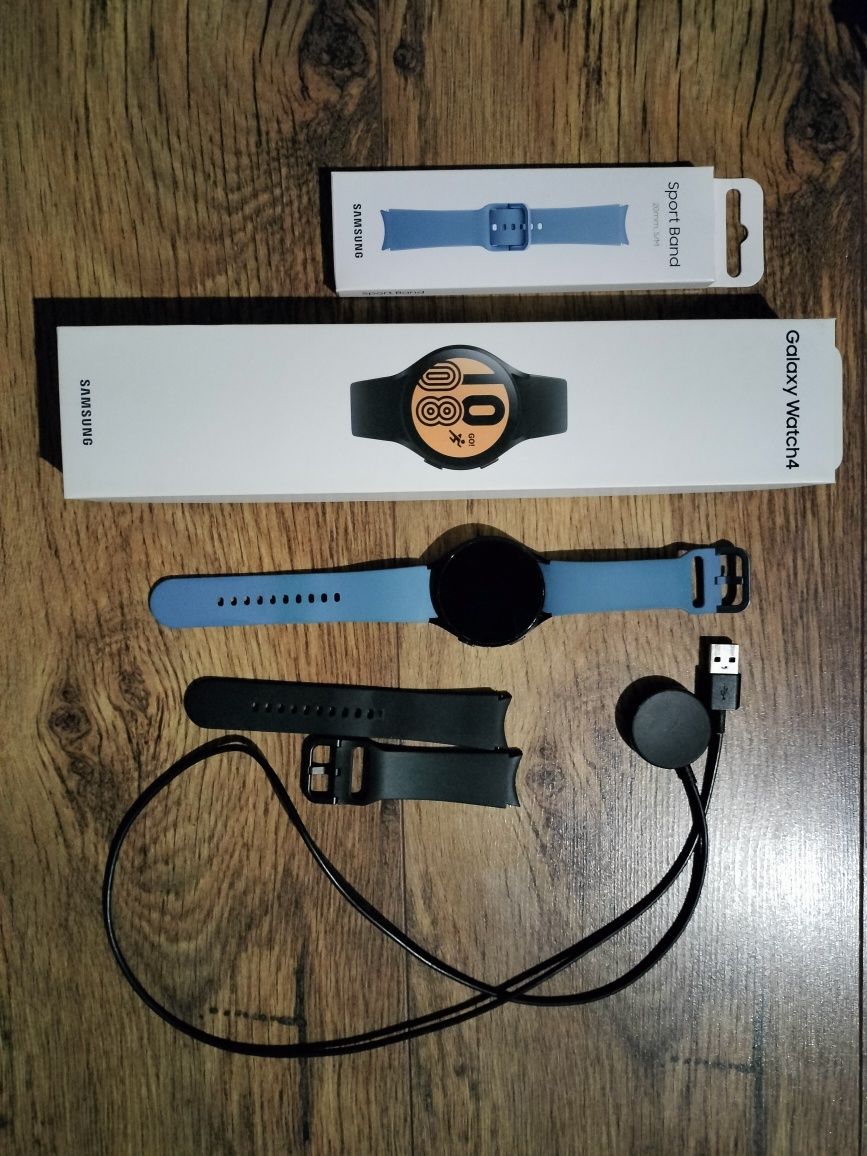 Sprzedam zegarek Samsung Galaxy Watch4