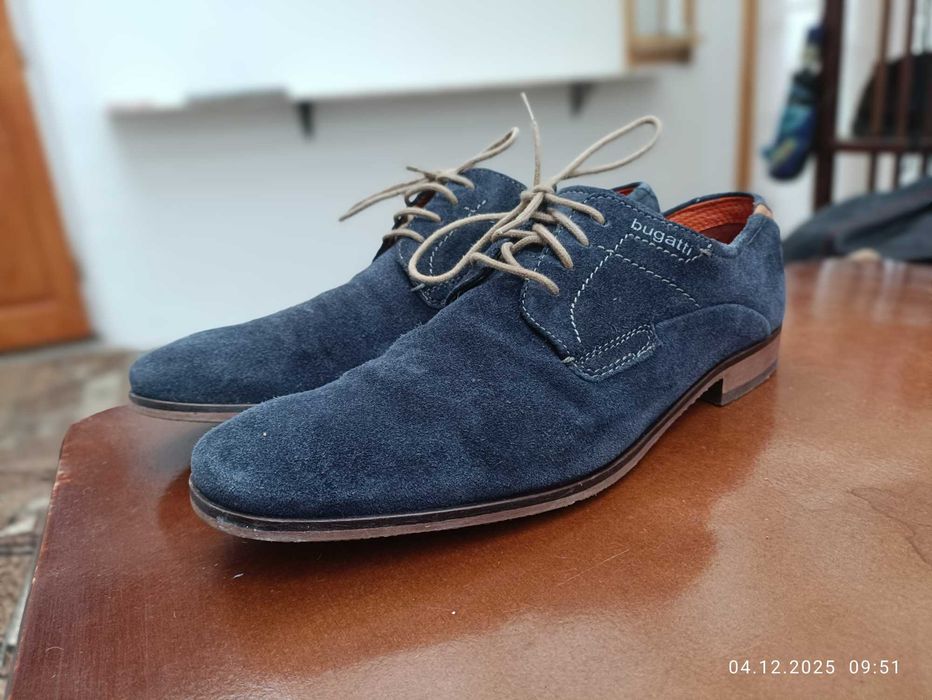 Чоловічі туфлі bugatti
