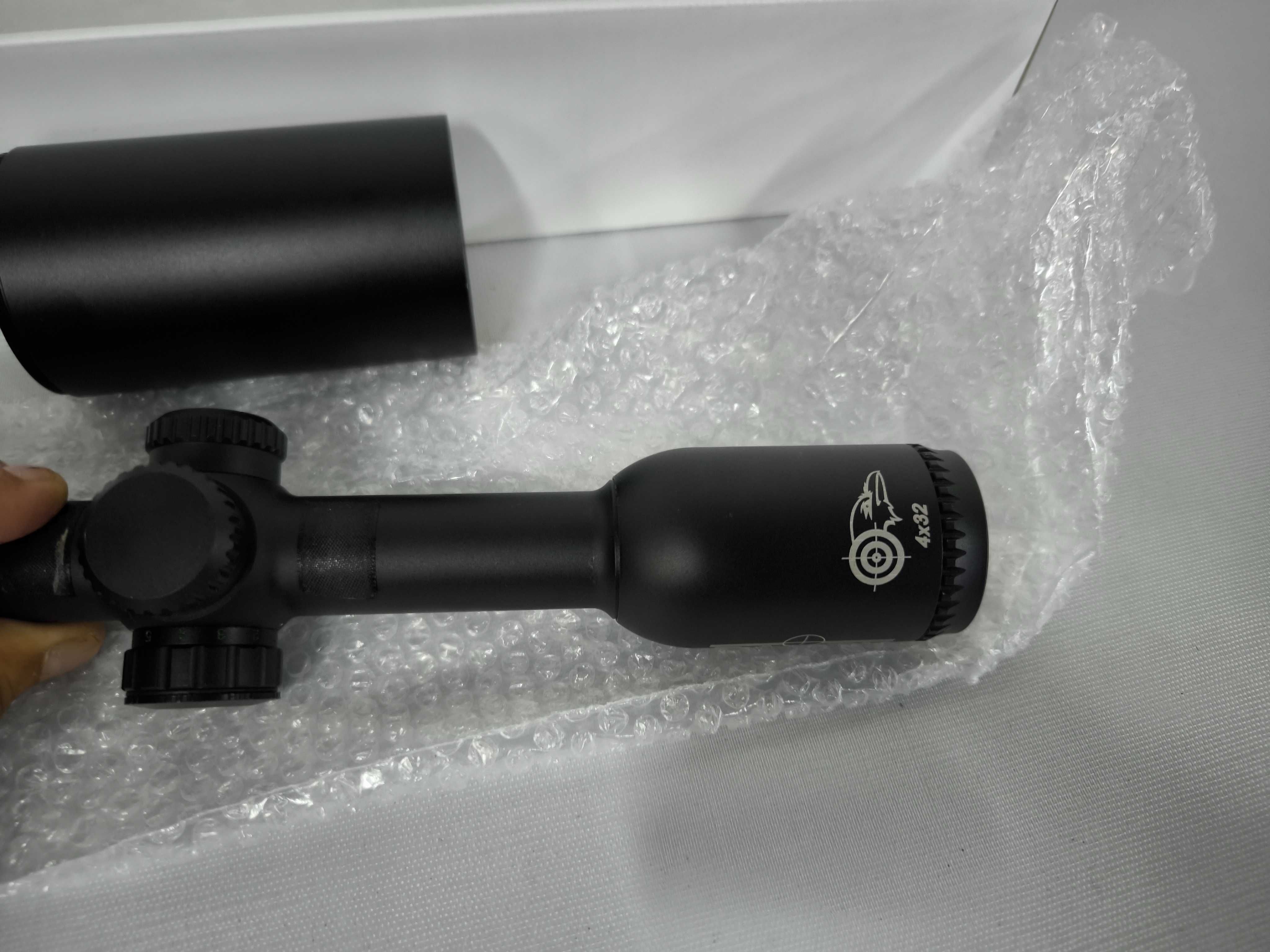 Luneta celownicza Raven 4x32 AOE Mil-Dot