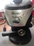 Exspres do kawy z firmy Delonghi