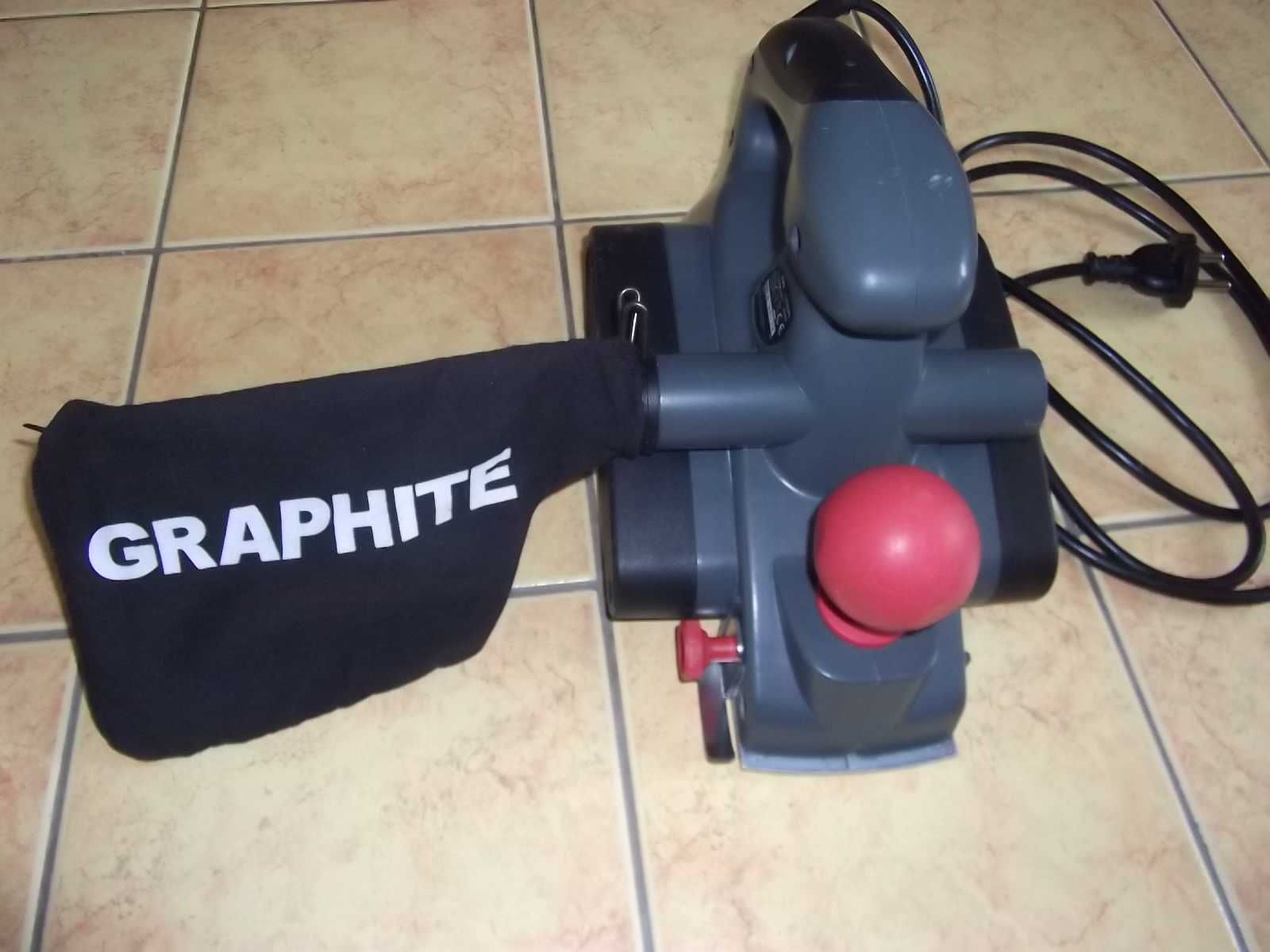 strug elektryczny GRAPHITE 800W