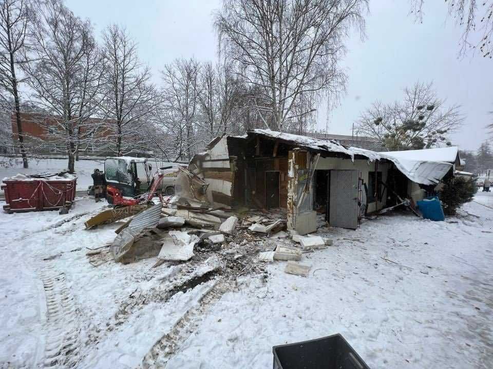 Wycinka Pielęgnacja Zrąbkowanie Koszenie Odśnieżanie Wywóz Rozbiórki