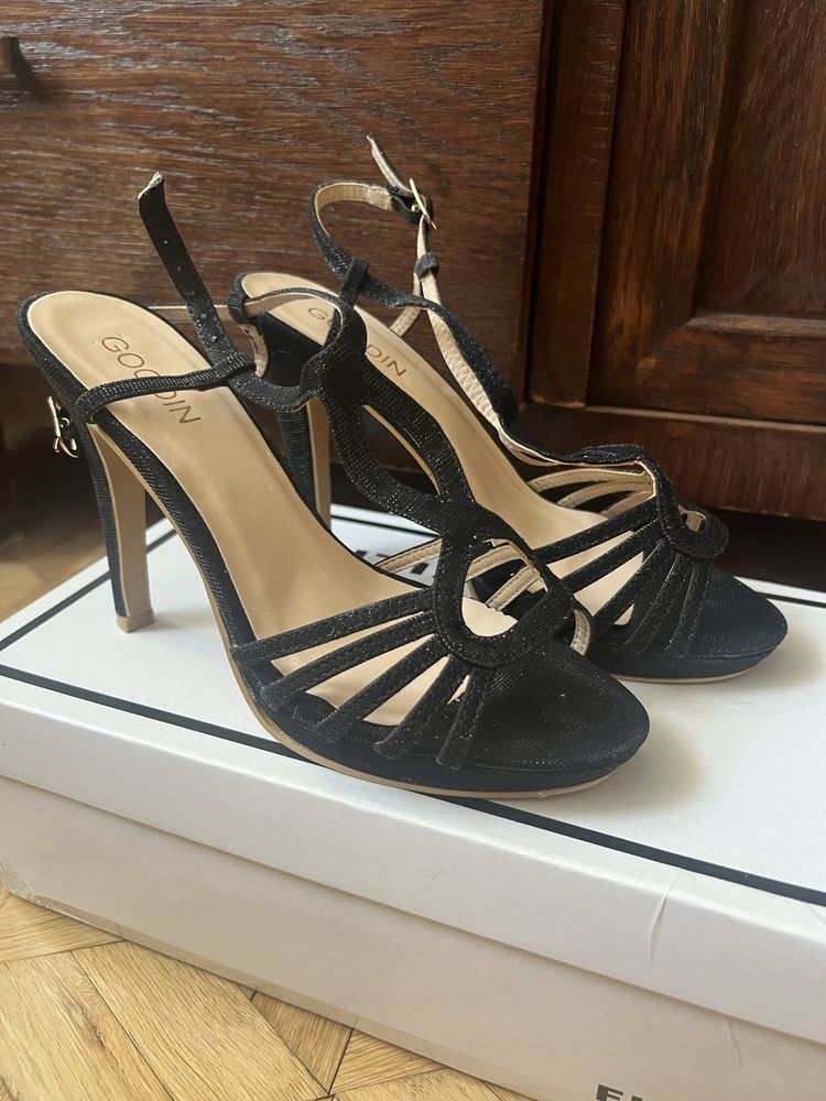Buty na obcasie szpilki czarne goodin 37