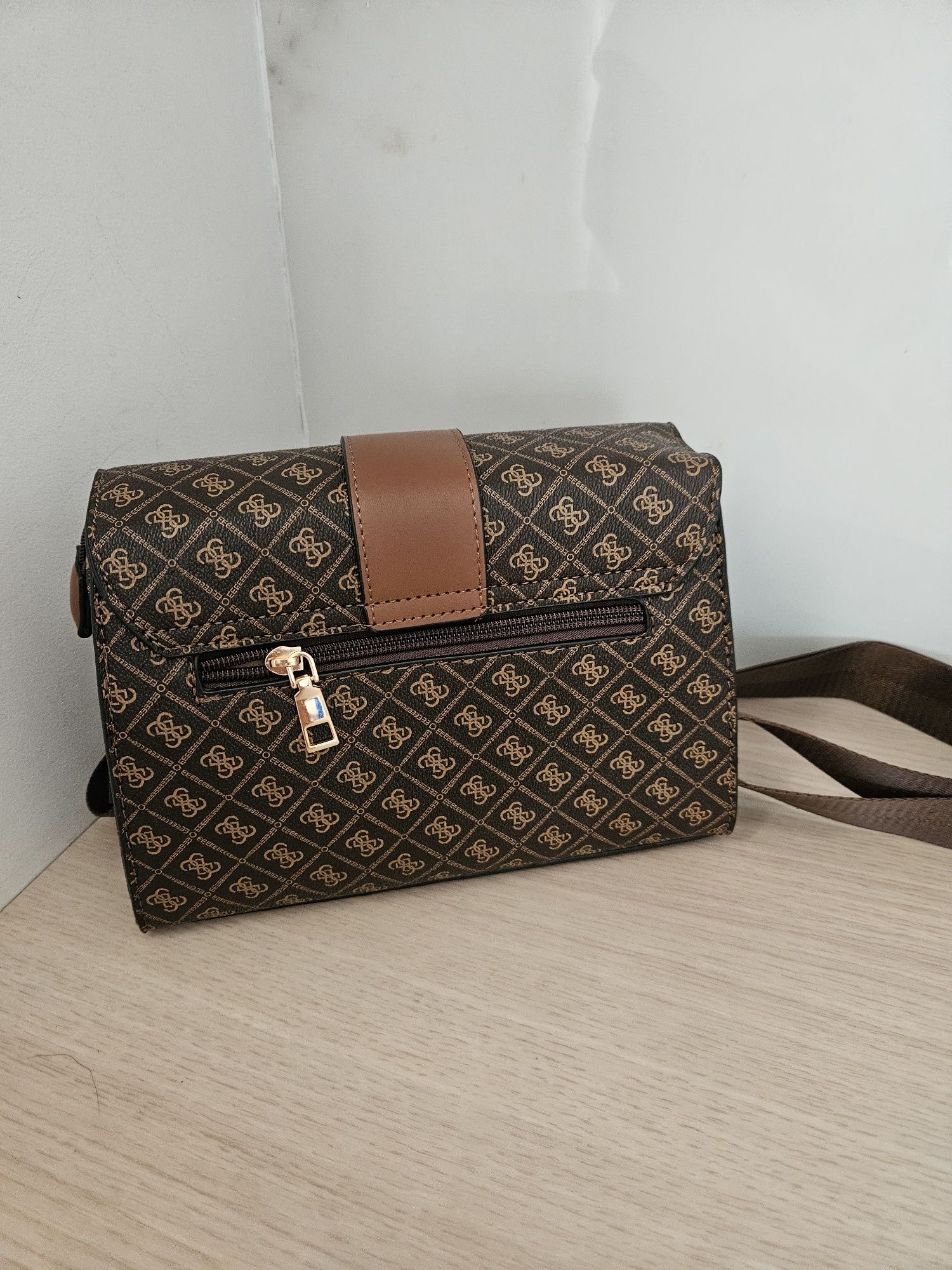 Torebka damska guess