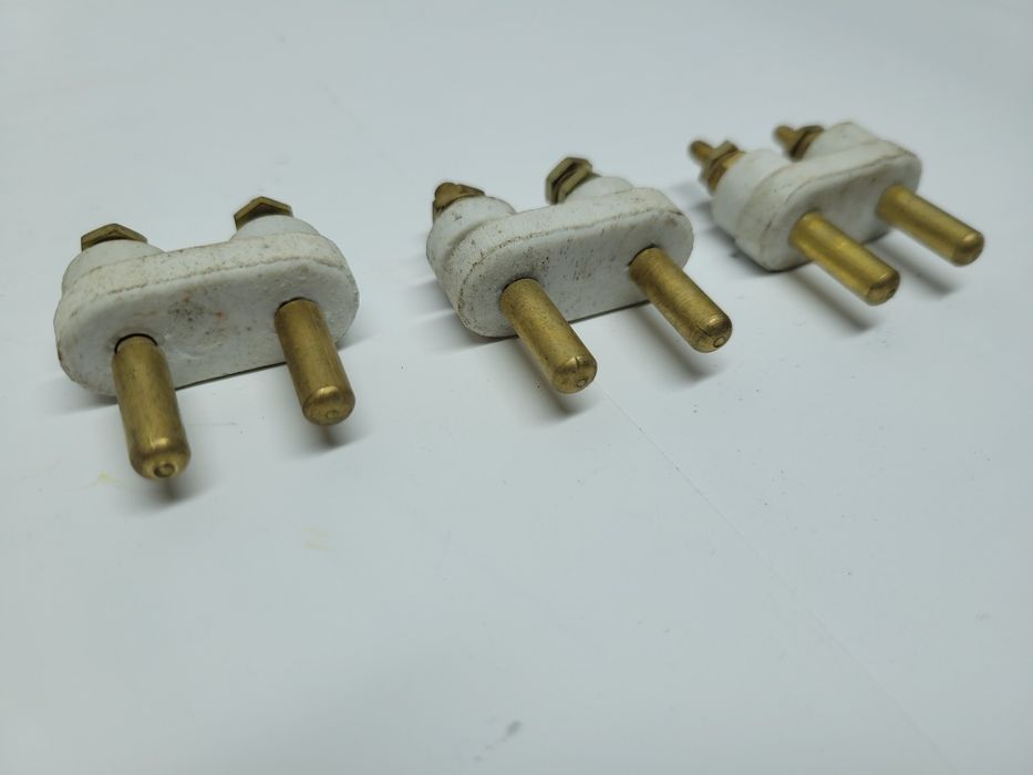 Wtyk grzejny WG-2 ; 10A 250V