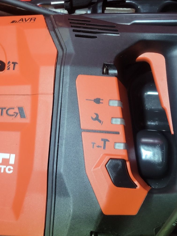 Młot młotowiertarka Hilti TE 70-ATC/AVR 14,5J 2100W SDS max Kombi