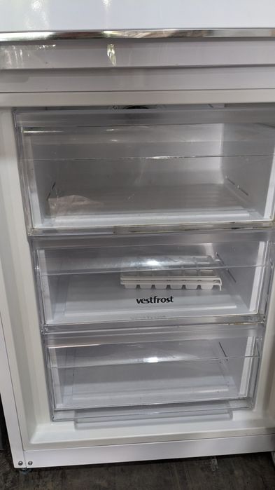 Холодильник Vestfrosr no frost 2018года. Гарантия!