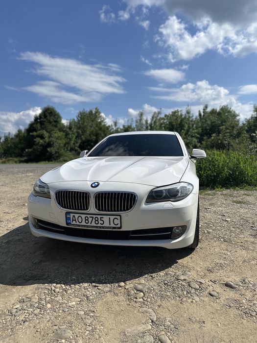 BMW f10 520i 2012 року