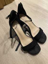 Sandały czarne rozmiar 38