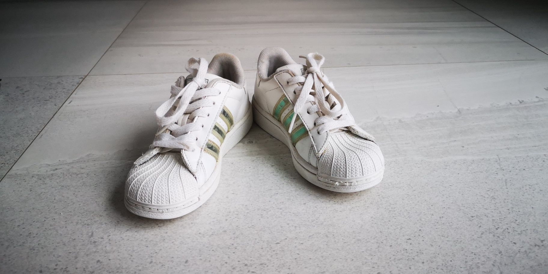 Adidas superstar białe rozm. 31