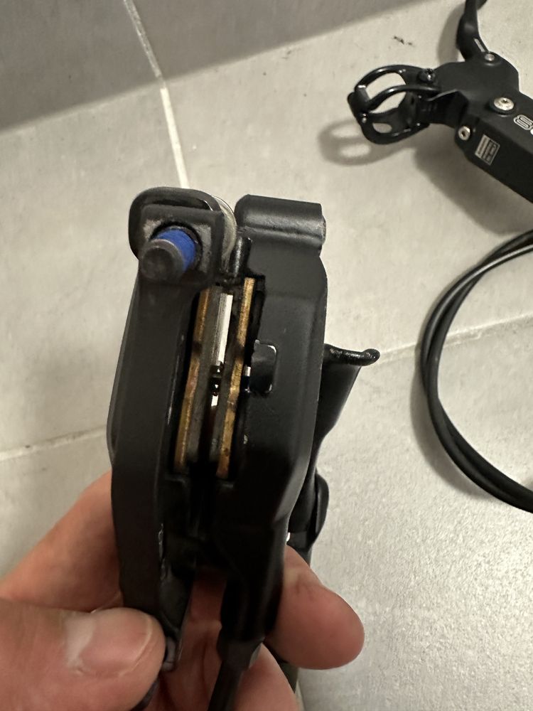 Zestaw hamulce SRAM DB8 i tarcze SRAM 200mm