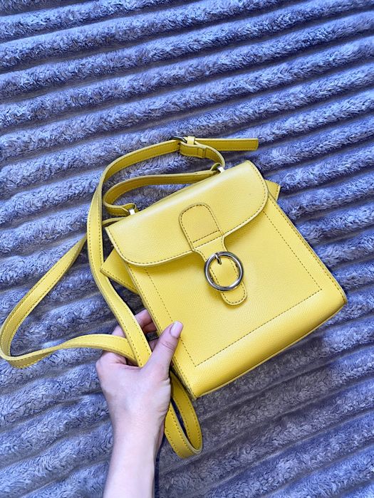 Жіноча гарна сумочка