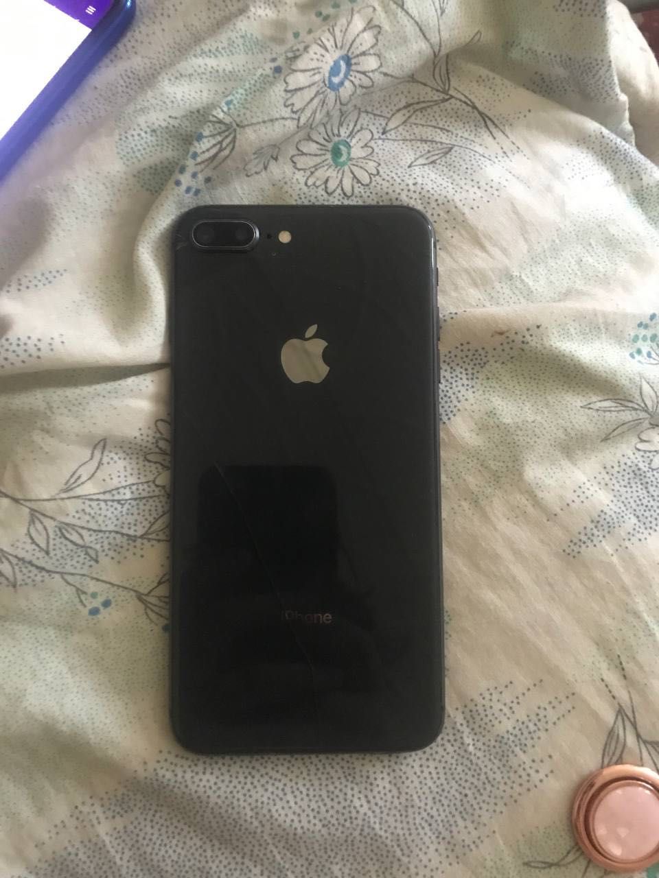 IPone 8 plus в хорошем состоянии