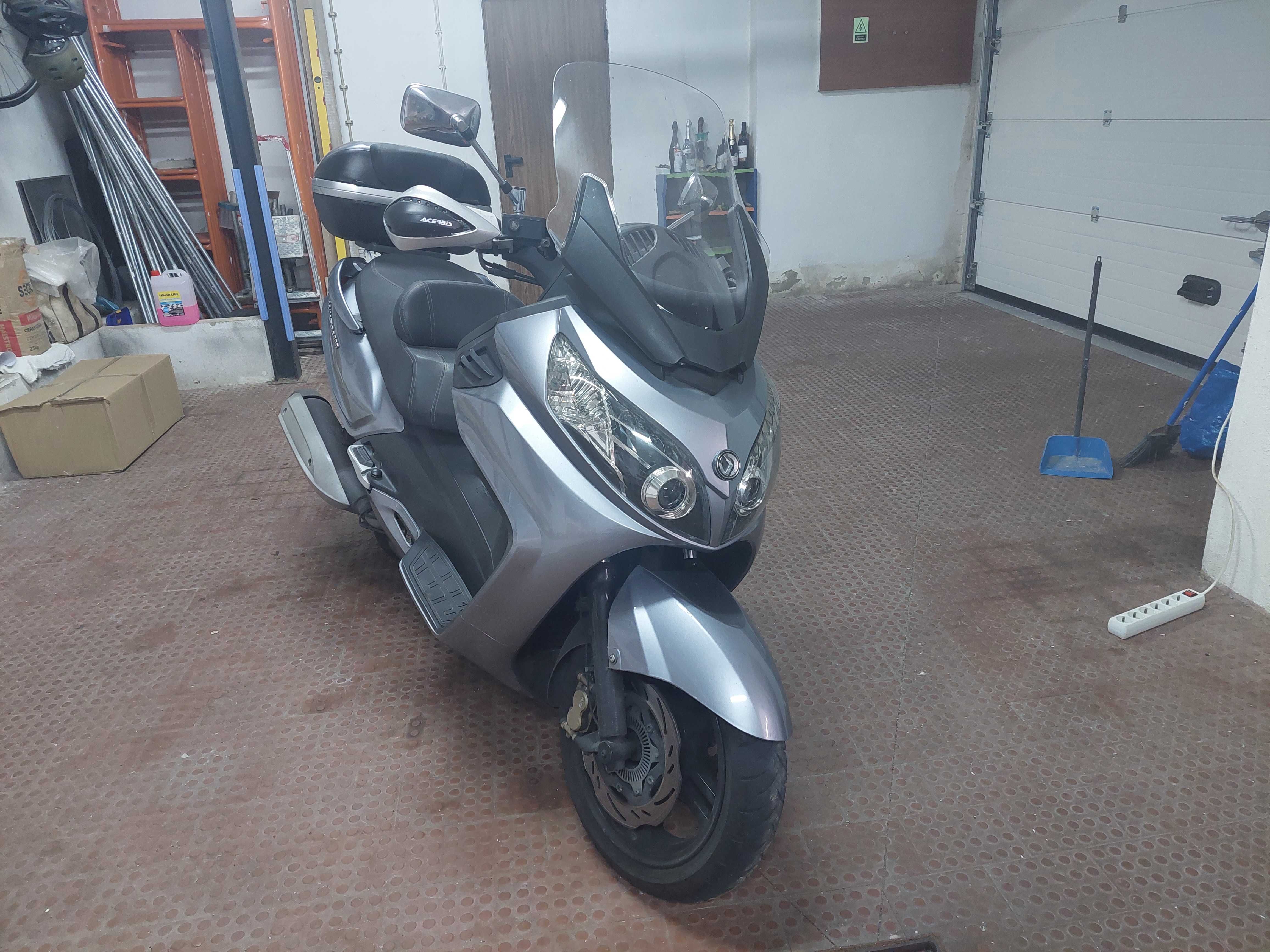 Vendo Maxsym 400