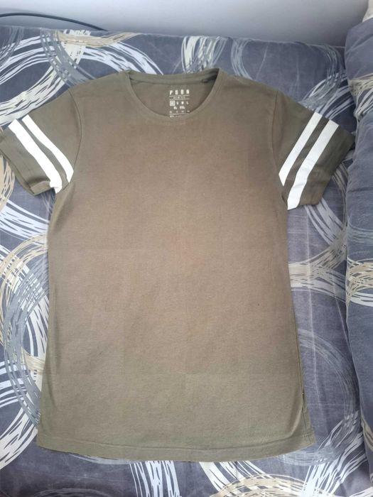 Футболка кольору хакі