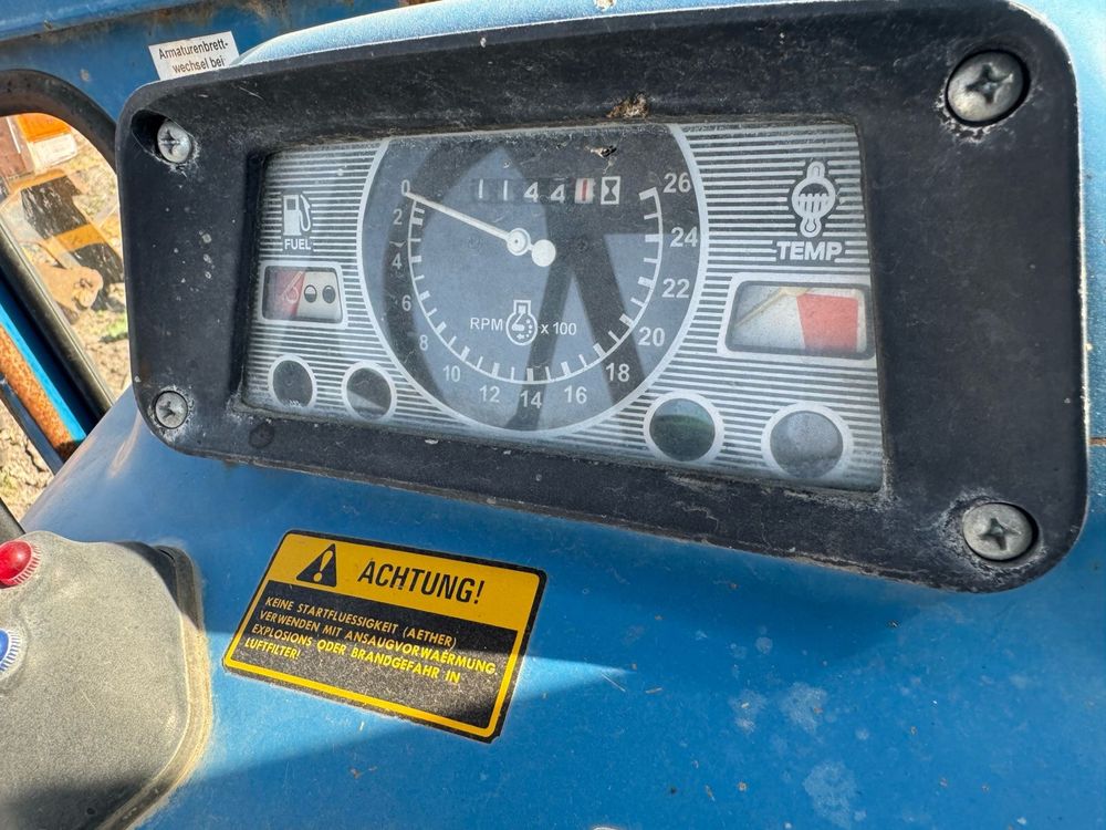 Продам трактор Ford 4100
