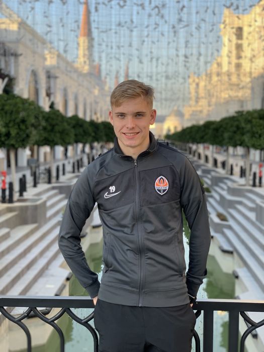 Тренер з індивідульних тренувань по футболу