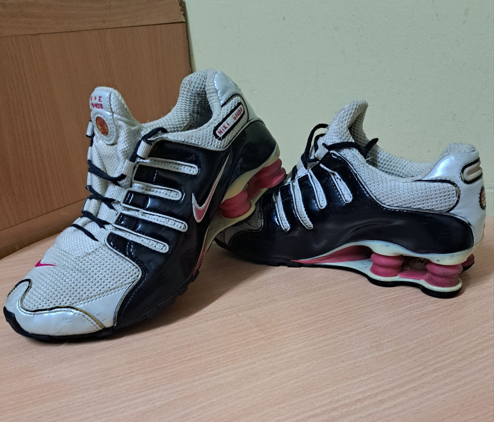 Męskie buty sportowe Nike Shox NZ roz. 40,5  VINTAGE