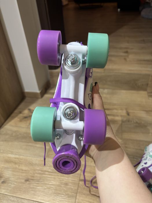 Wrotki dla dzirwczynki rozmiar 31-34