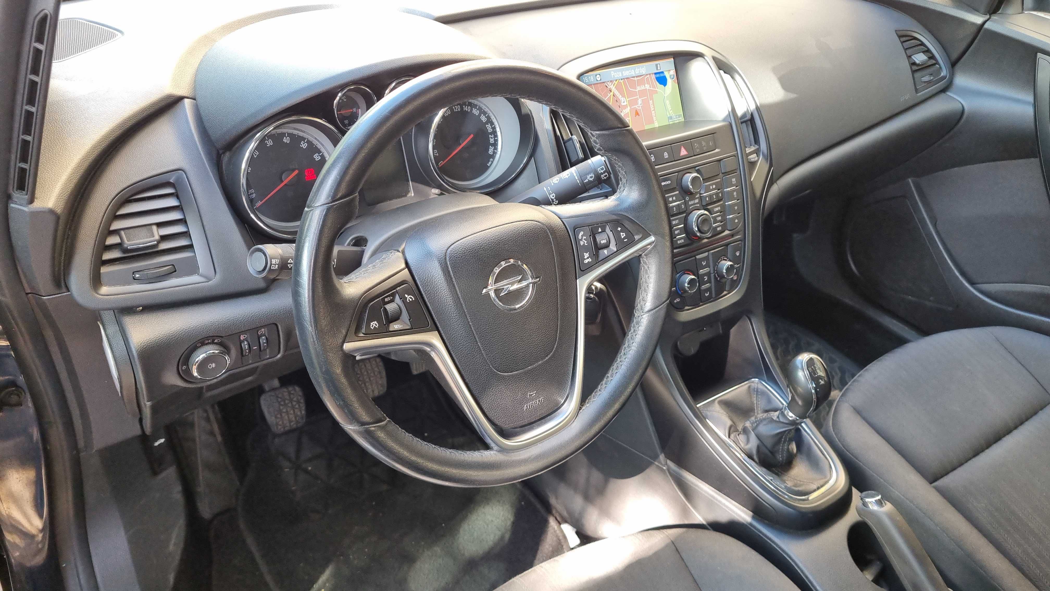 Opel Astra J 2012 1,4 Benzyna Turbo 120 KM