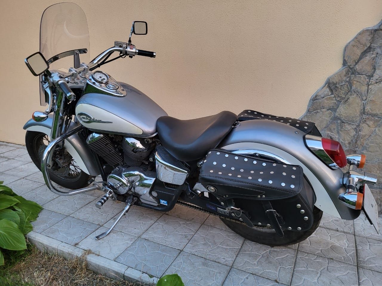 Honda shadow 400