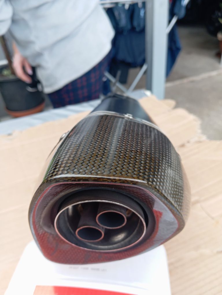 Escape akrapovic