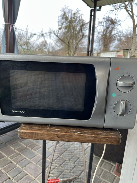 Мікрохвильова піч