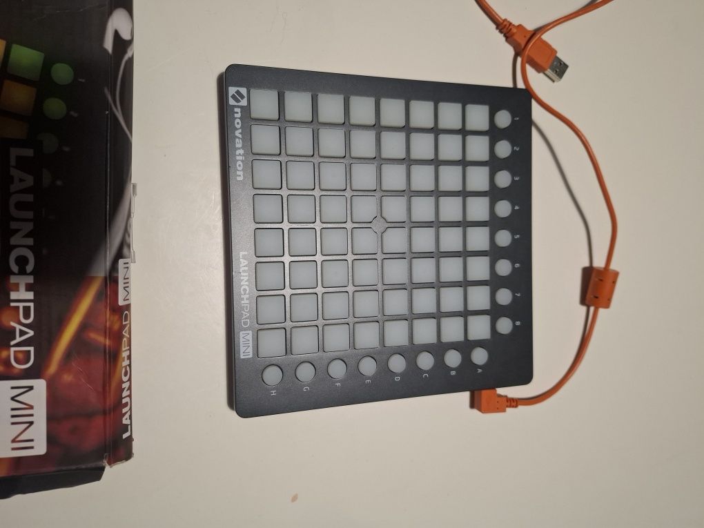 Lunchpad mini nowation