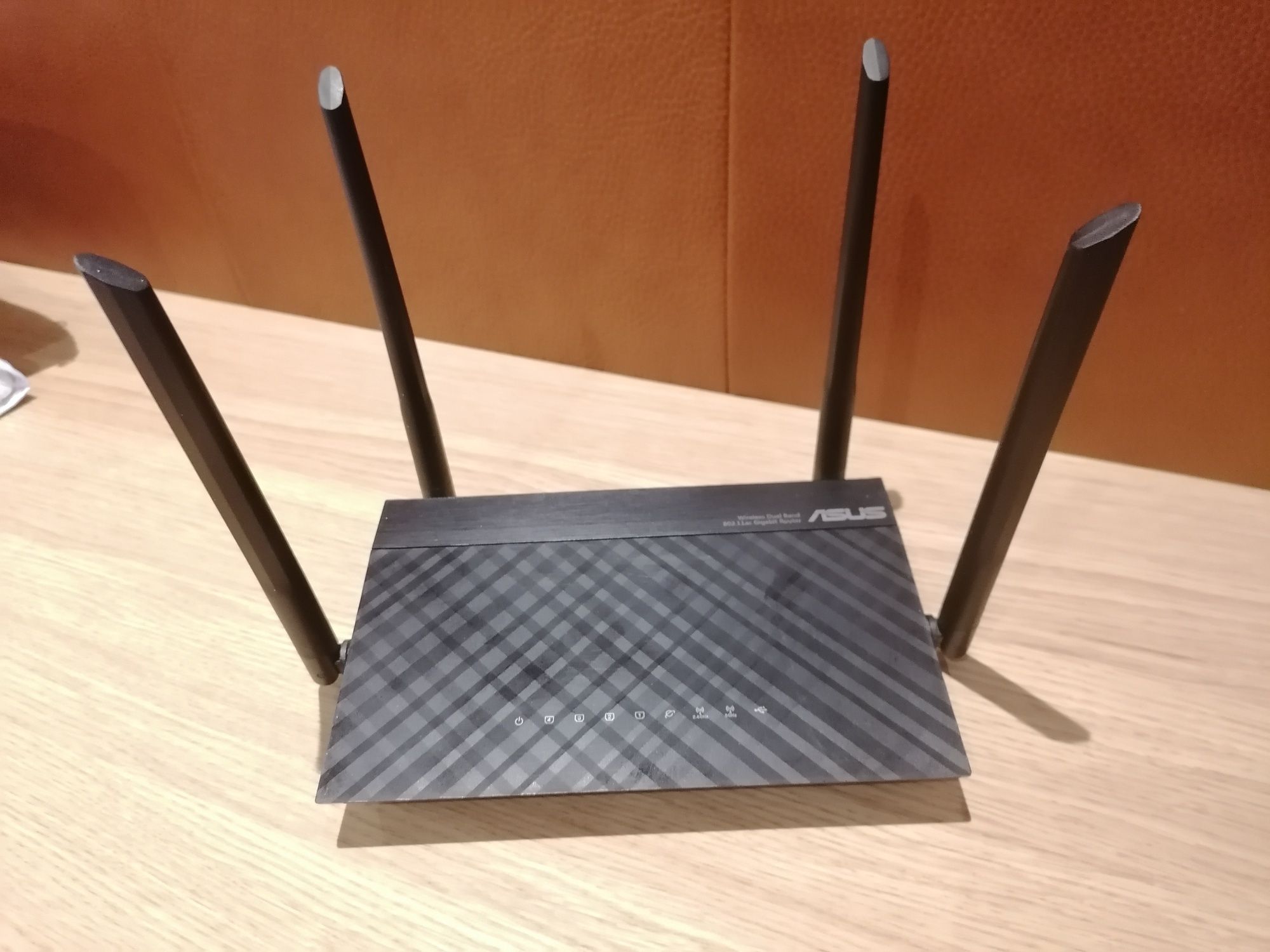 Router Asus RT-AC58U