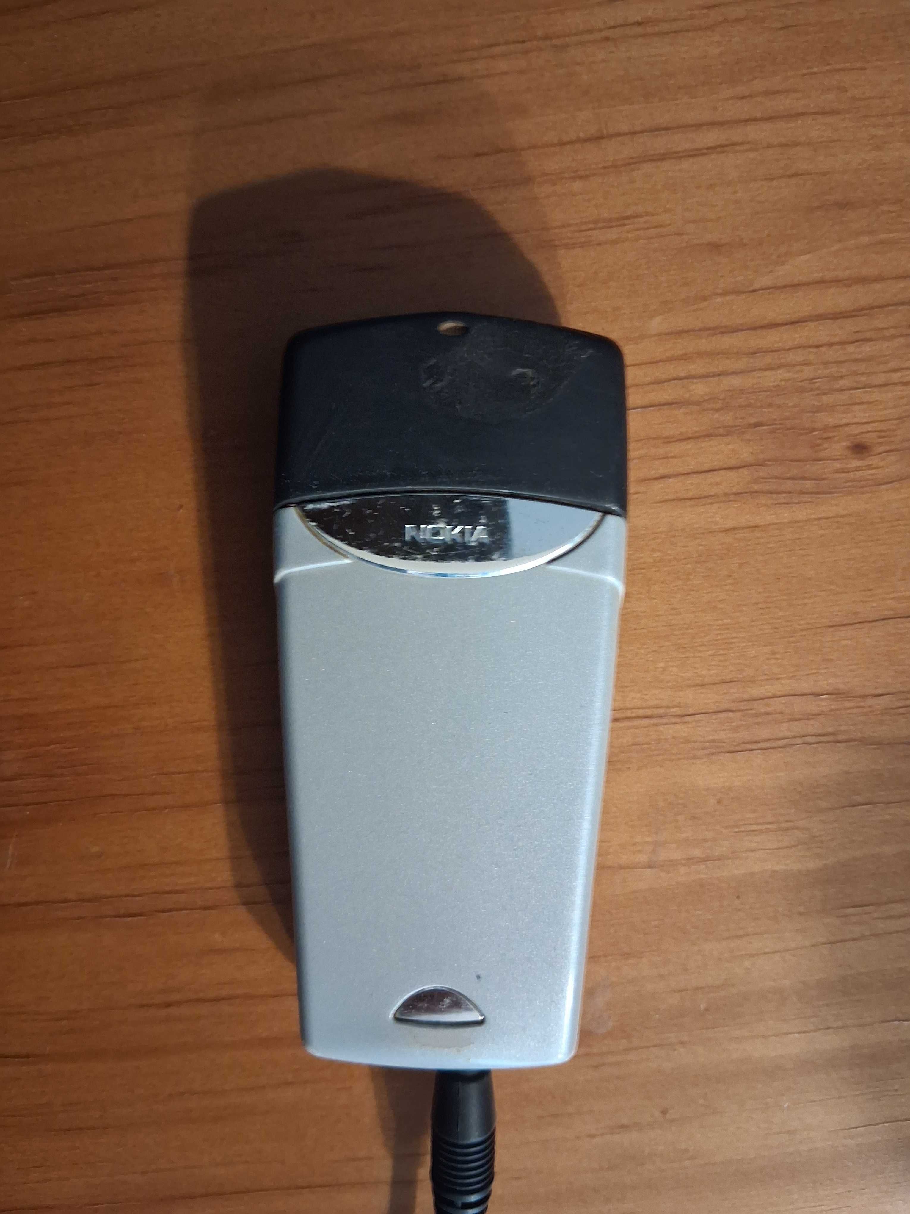 Telemóvel Nokia 8310