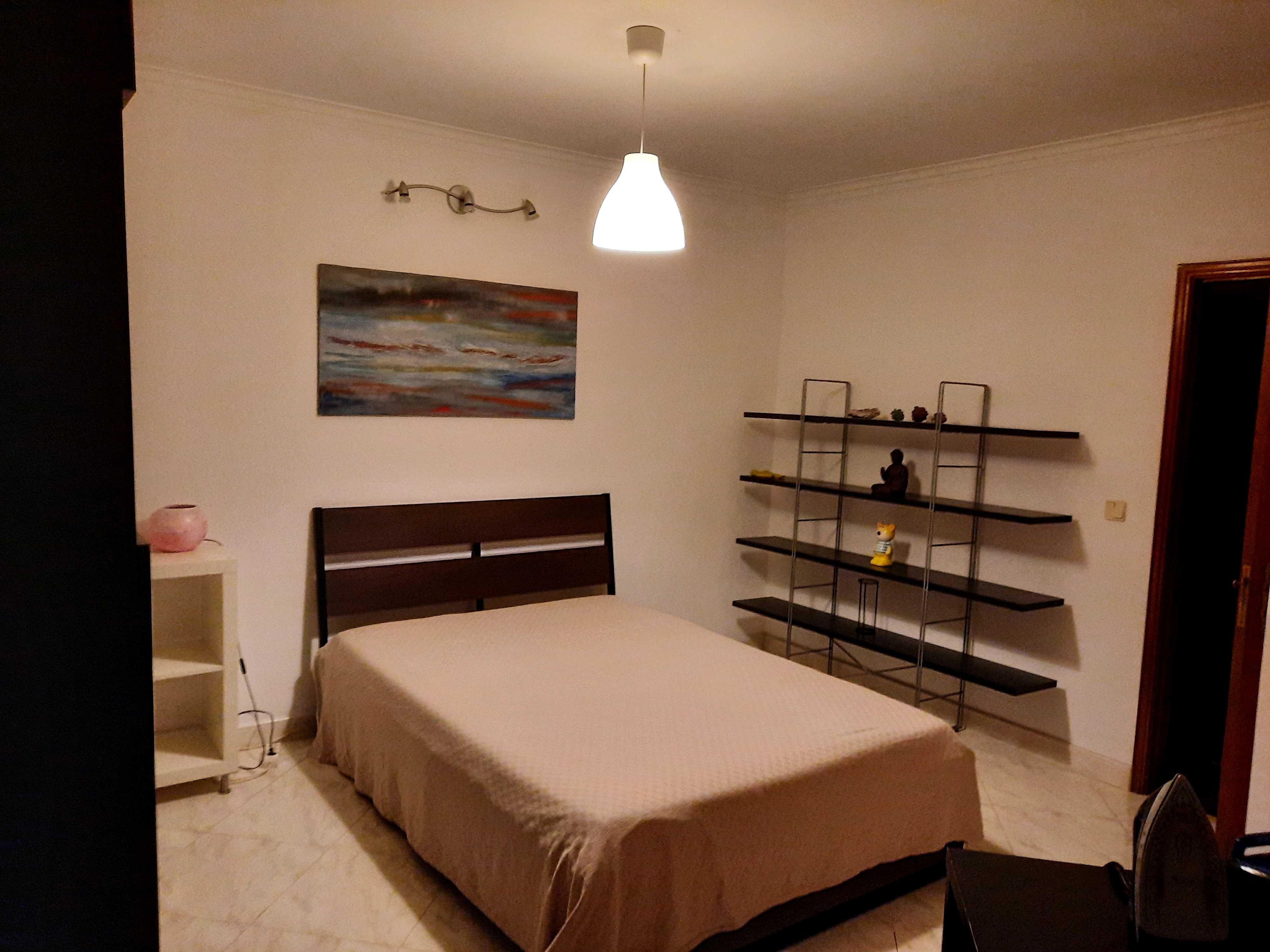 Quarto para trabalhador