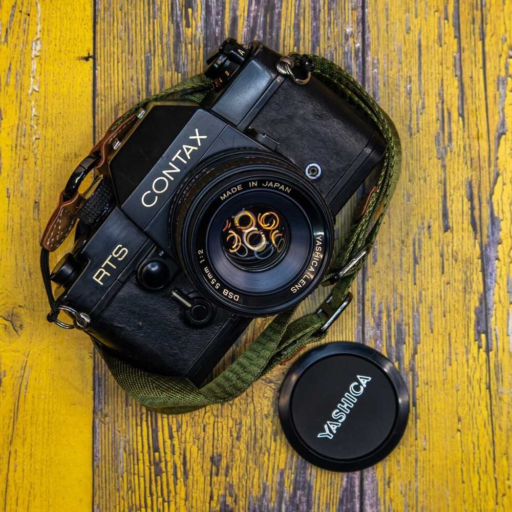 Contax RTS + Yashica DSB 55 mm f 2.0 + pasek