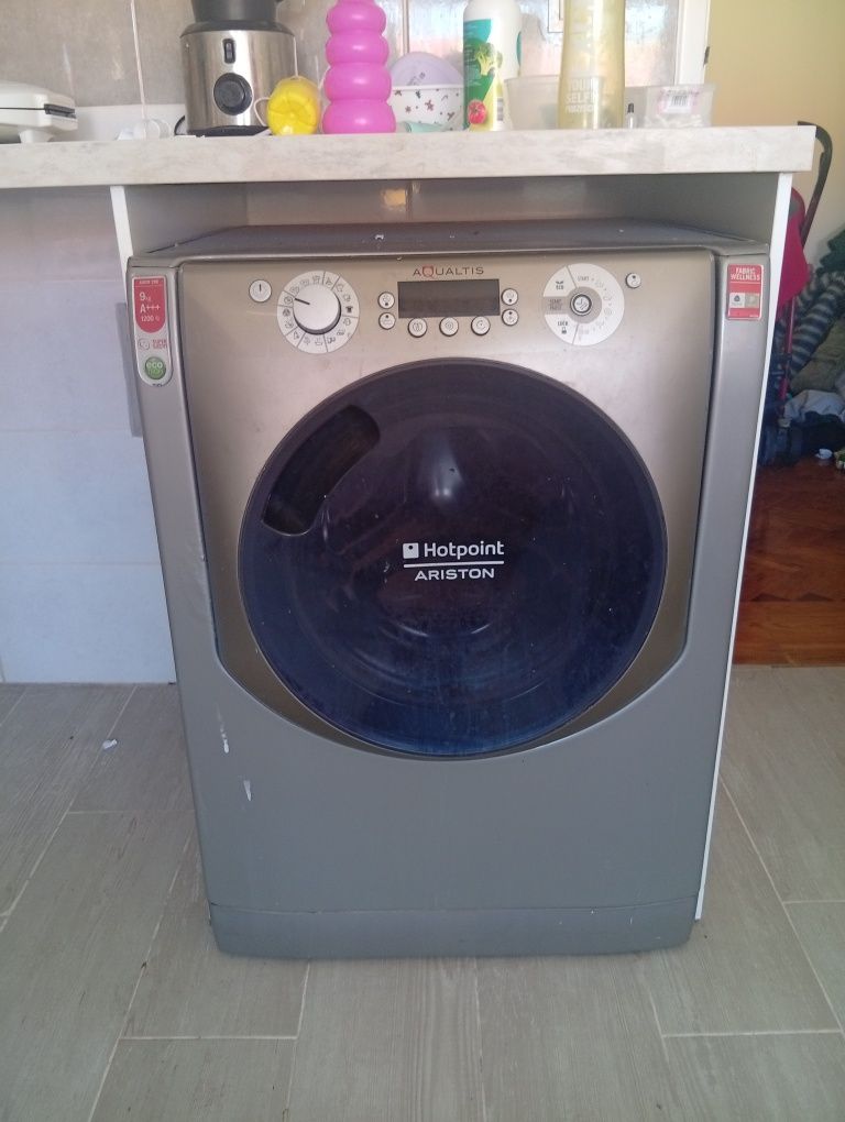 Vende-se maquina de lavar roupa