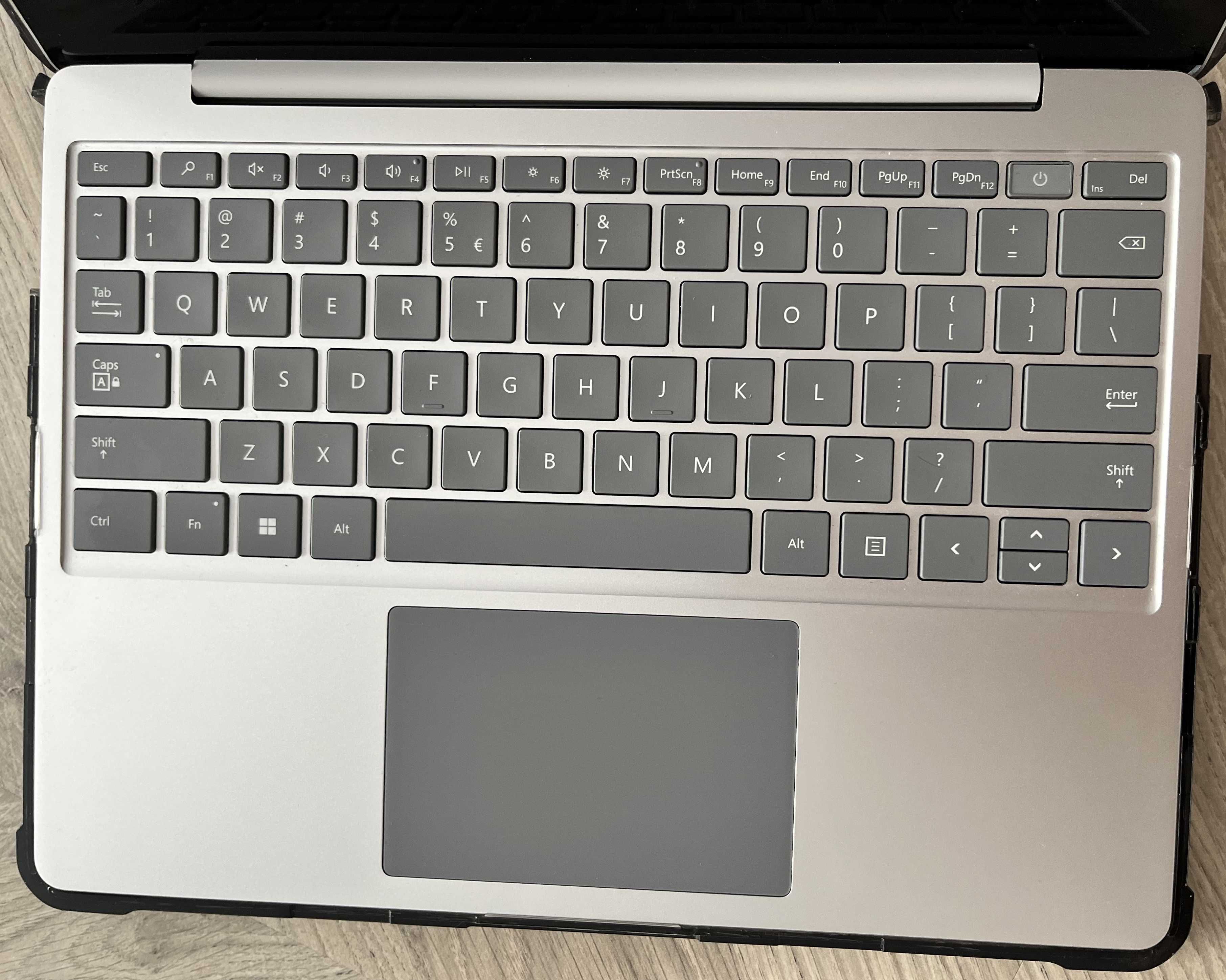 Microsoft Surface Laptop Go 3 12,45" i5-1235U/8GB/256GB