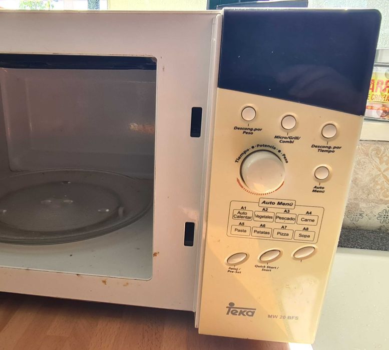 Forno Micro-ondas Teka MW 20 BFS... como novo!