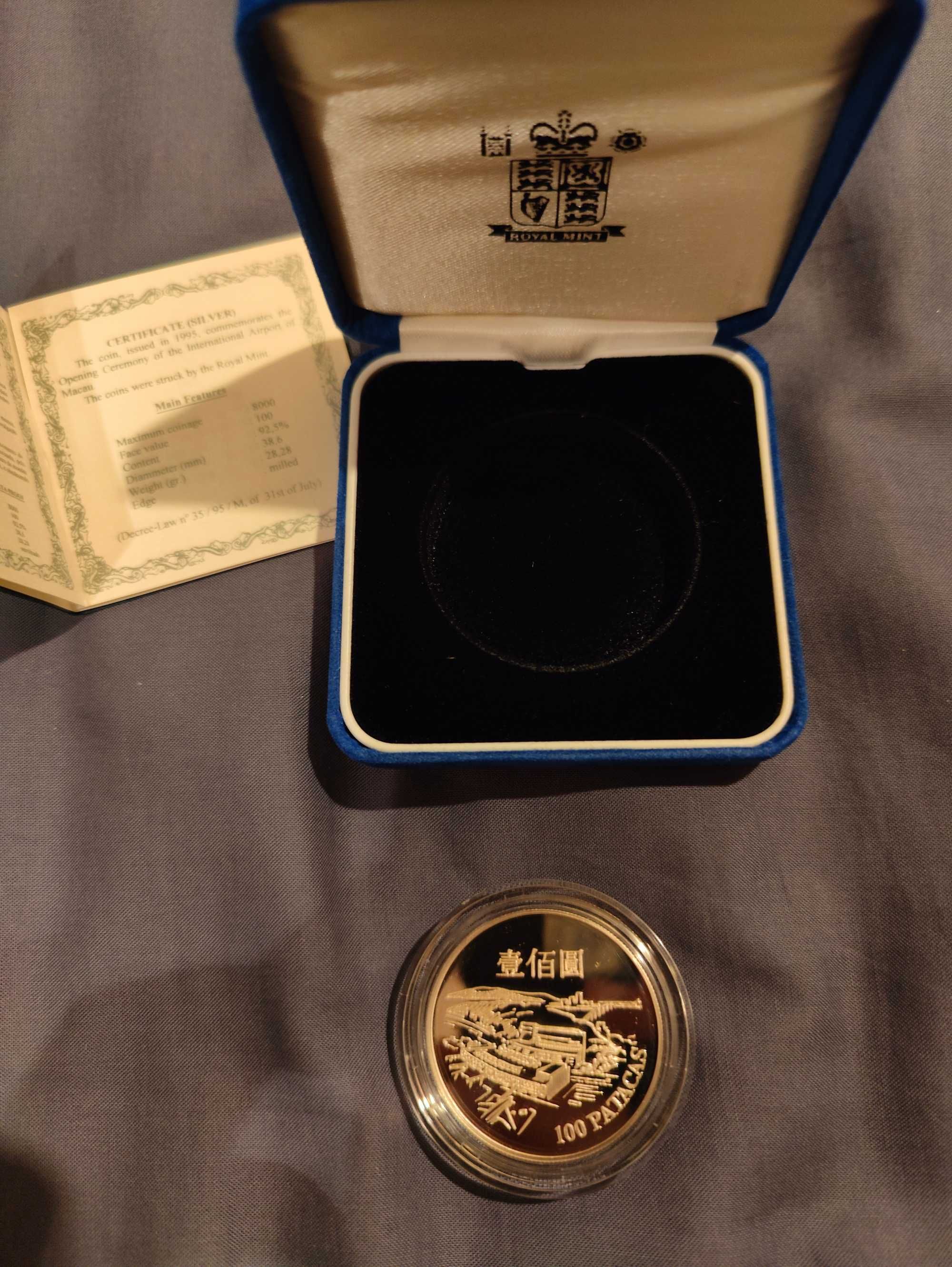Numismática: Moeda 100 patacas prata Aeroporto Macau 1995