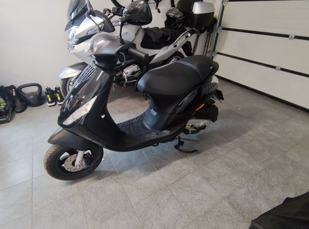 Piaggio Zip 4t jak nowy