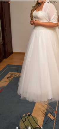 Suknia ślubna r40-44