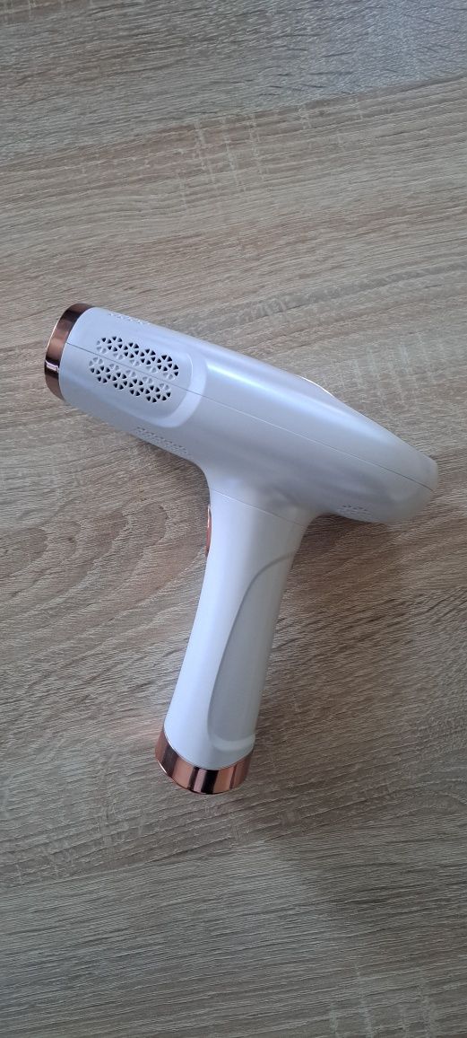 Depilator laserowy FitbyMed