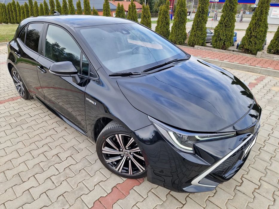 Toyota Corolla Oświetlenie full led sport pakiet pierwsza Rej 2022