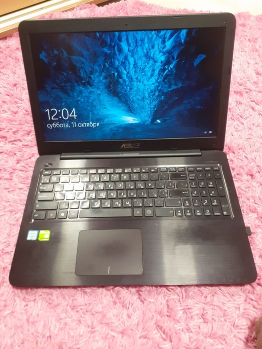 ноутбук ASUS 6GB RAM/1-TB+128 SSD/i3-6100U (2.3 ГГц)/940MX 2 GB/
