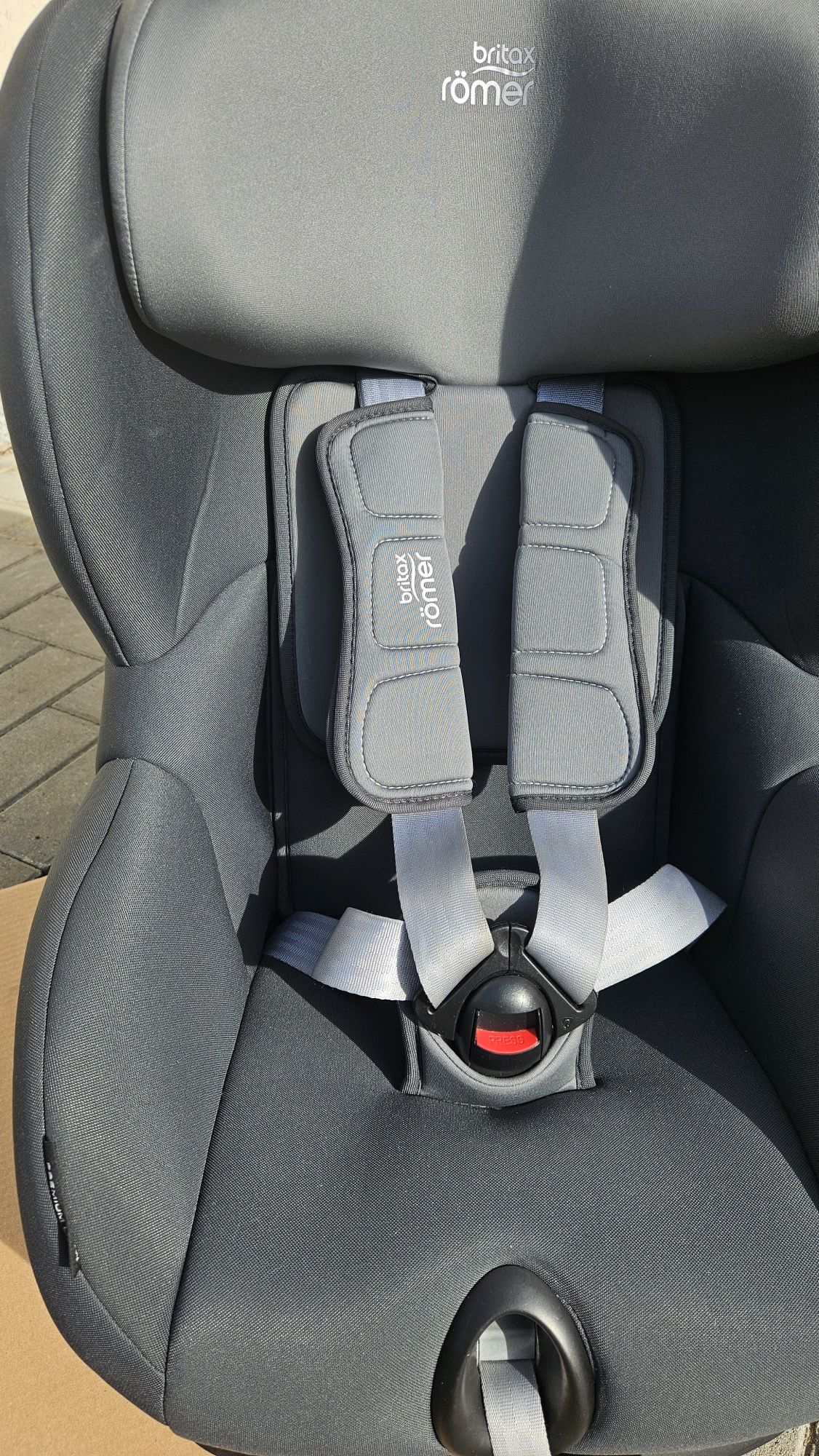 Автокрісло Britax Römer TRIFIX2 i-SIZE Storm Grey