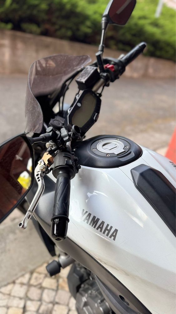 Mota Yamaha MT 07