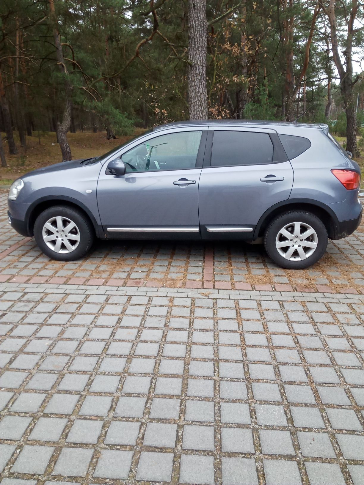 Nissan Qashqai 1.6 benzyna