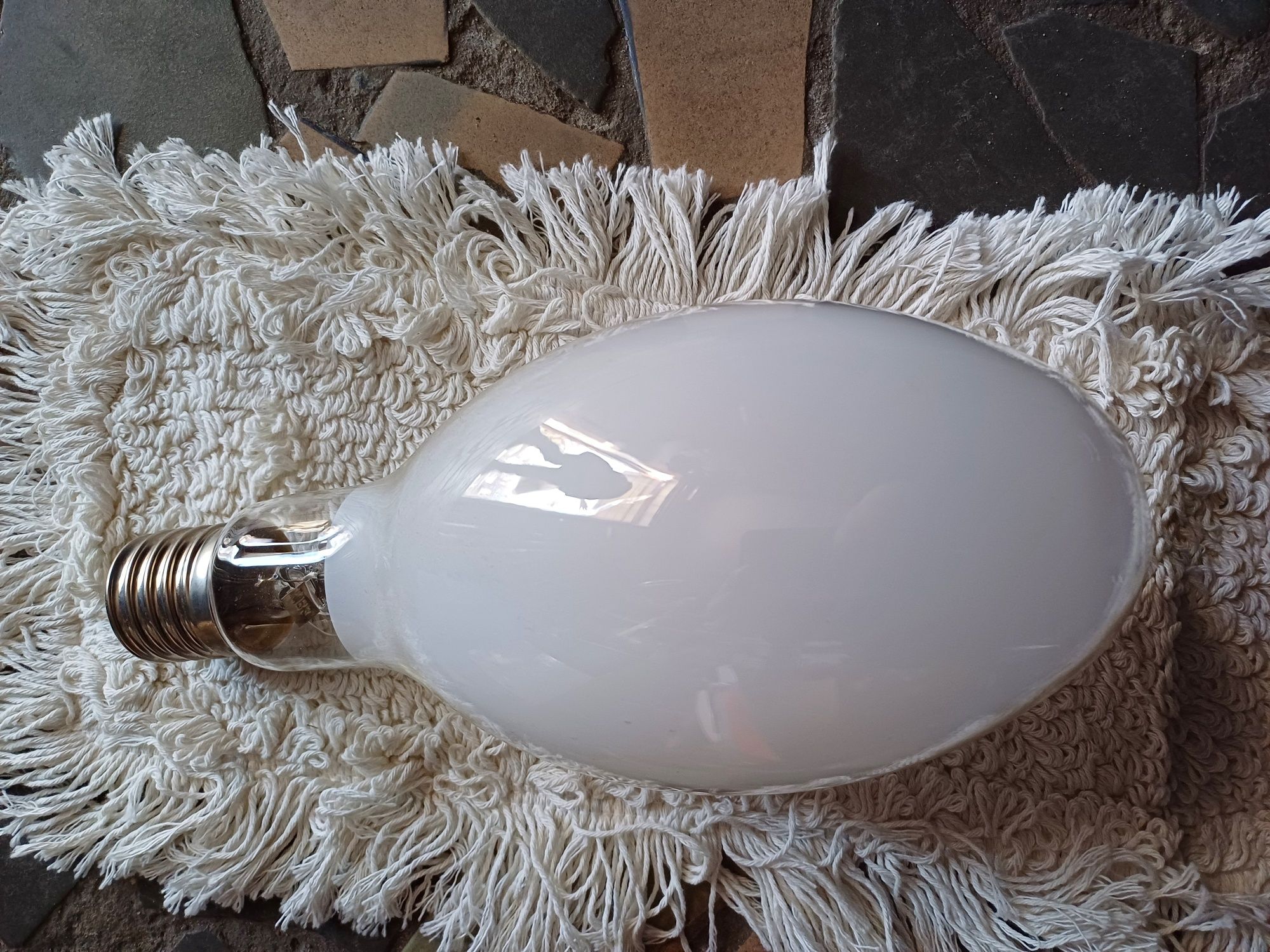 Ртутні лампы  високого  тиску 500 w  3 штуки