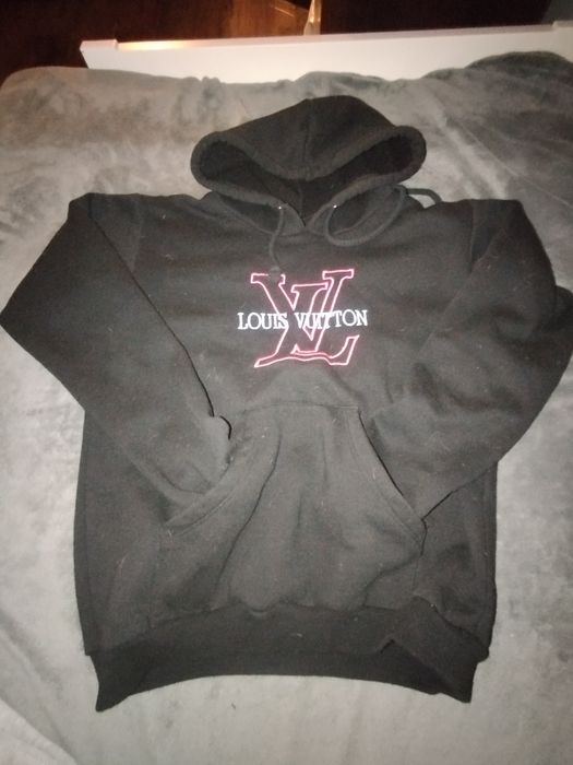 Na sprzedaż bluza Louis Vuitton