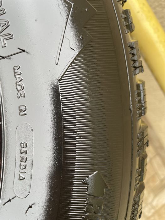 Зимова гума Strial winter 215/65 R16