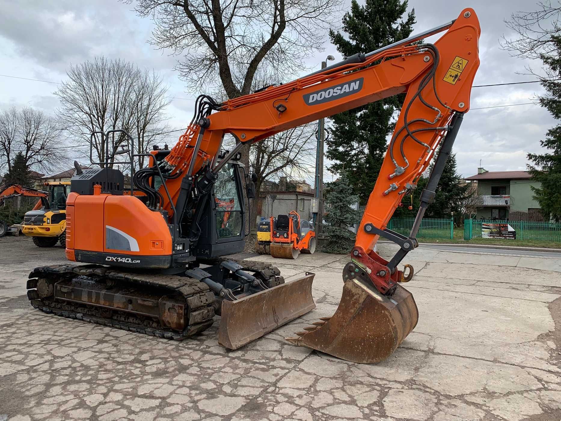 Doosan DX140 koparka gąsienicowa 16 ton ramię 3x łamane lemiesz 3200 g