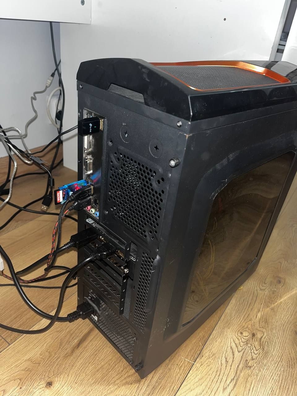 Komputer Gamingowy RTX 4060 8GB AMD Ryzen 5 2600x 32GB